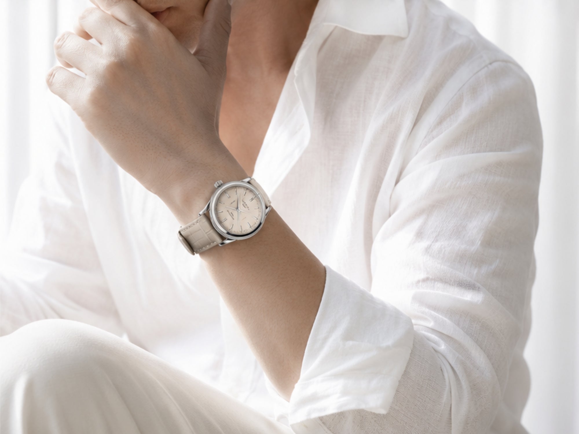 watch strap [FOBO Caiman crocodile leather strap] luxurious texture, showing taste